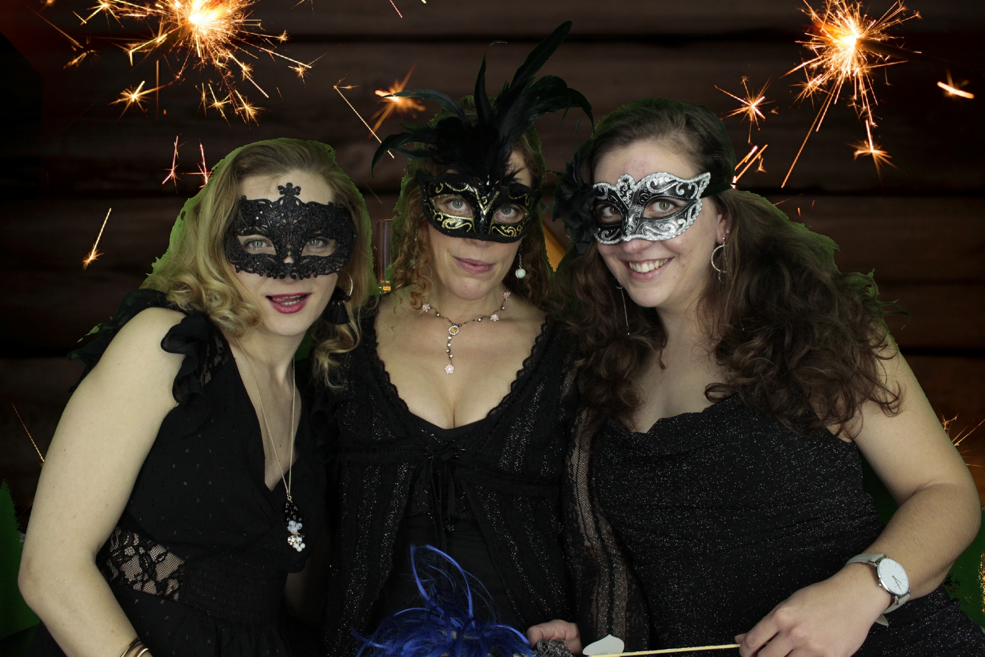 New Years Eve Party Silvermere | View more photos from the event at gallery.myphotoboothexperience.co.uk/u/MyPhotoBoothExperienceLtd/New-Years-Eve-Party-Silvermere